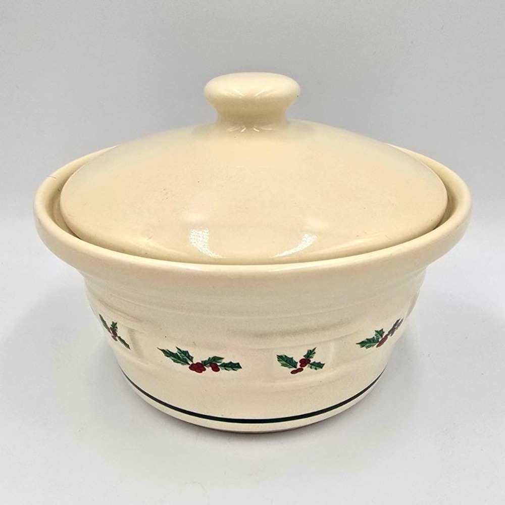 Longaberger Pottery Woven Traditions Holly Covered Dish/Butter Crock 5 1/2" Diam